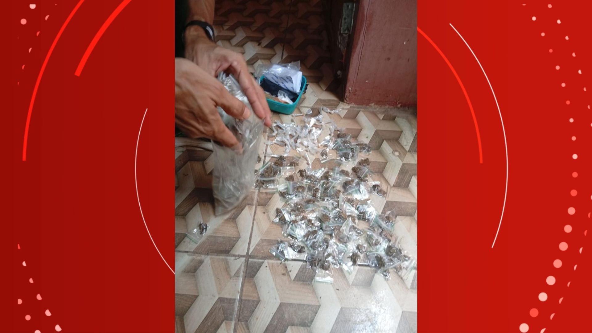 Suspeito é preso no AP após fuga de ação que apreendeu mais de 200 porções de drogas