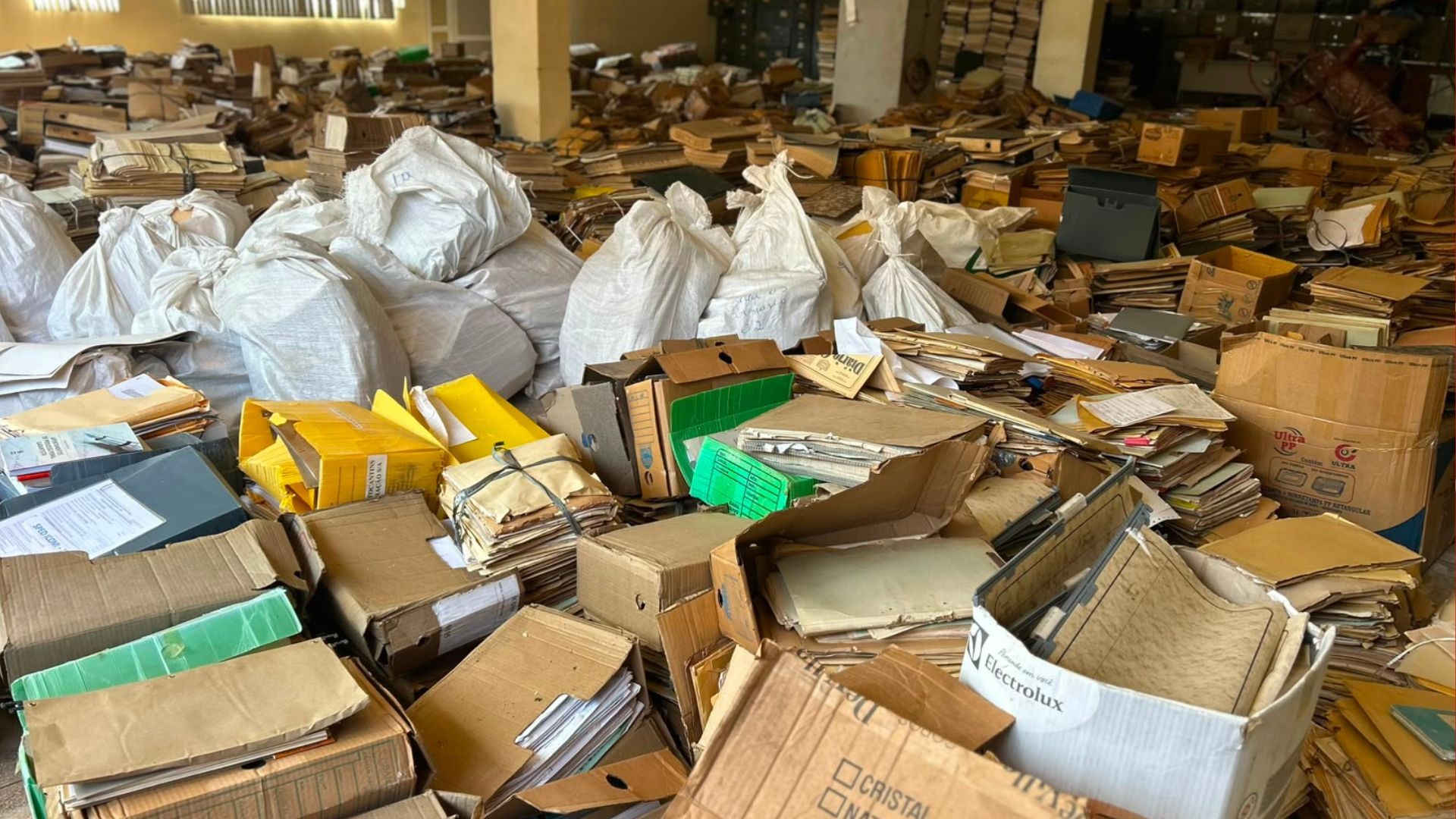 Unifap preserva acervo da Icomi com mais de 50 anos de documentos