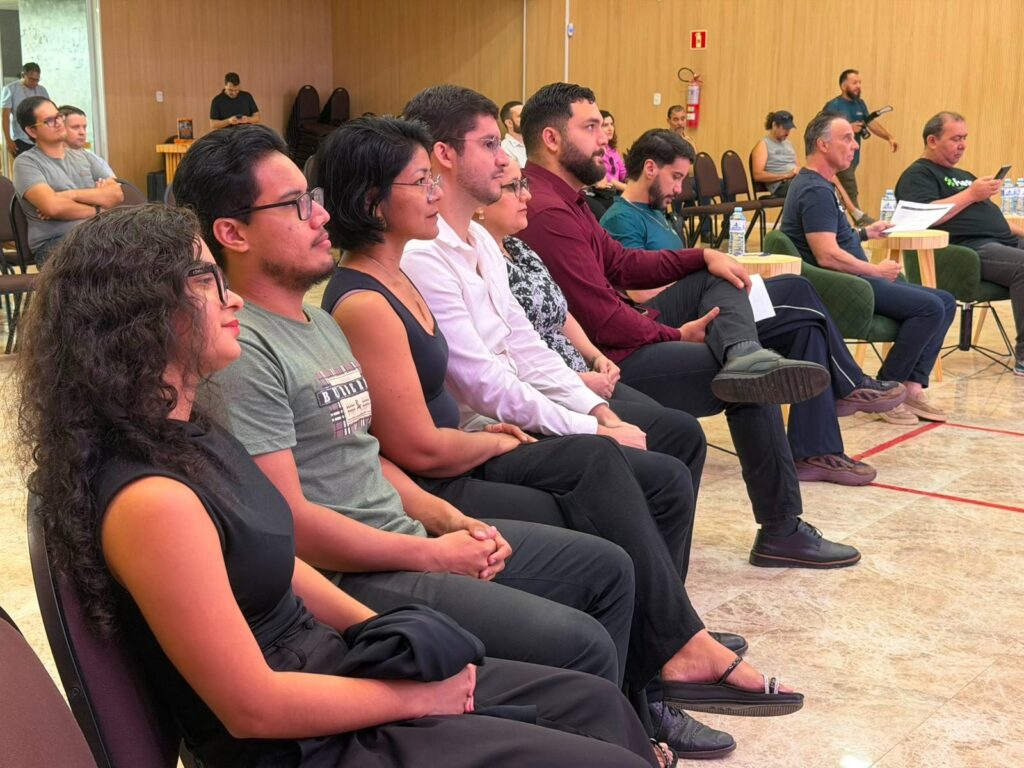 Fernando Seabra orienta startups do Amapá na Glocal Macapá