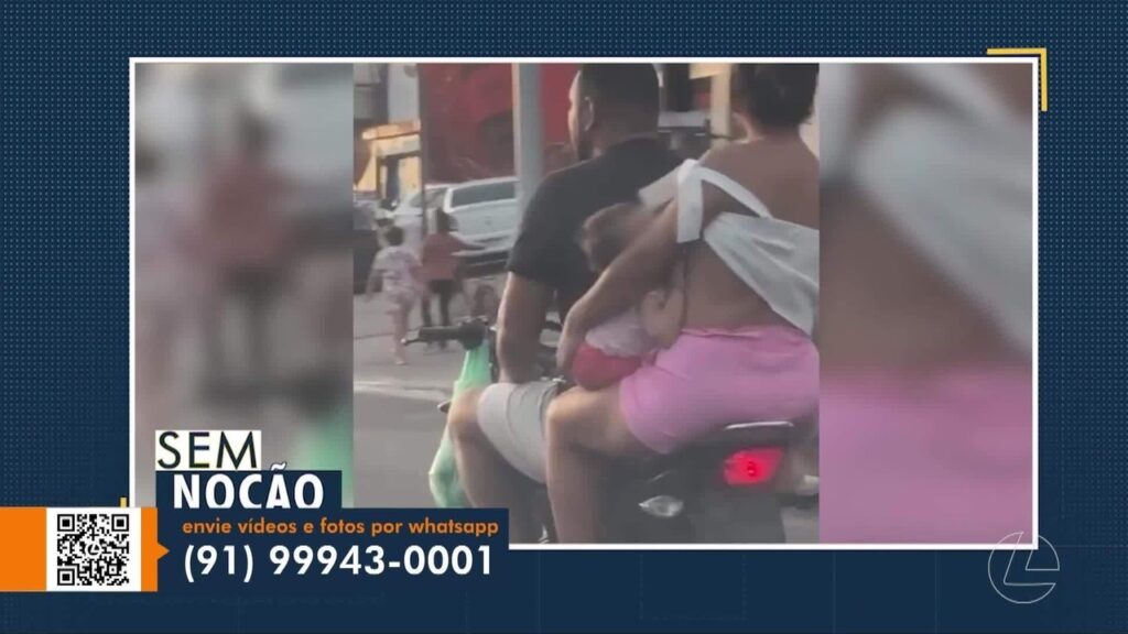 Mulher amamenta criança na garupa de moto em movimento no Pará