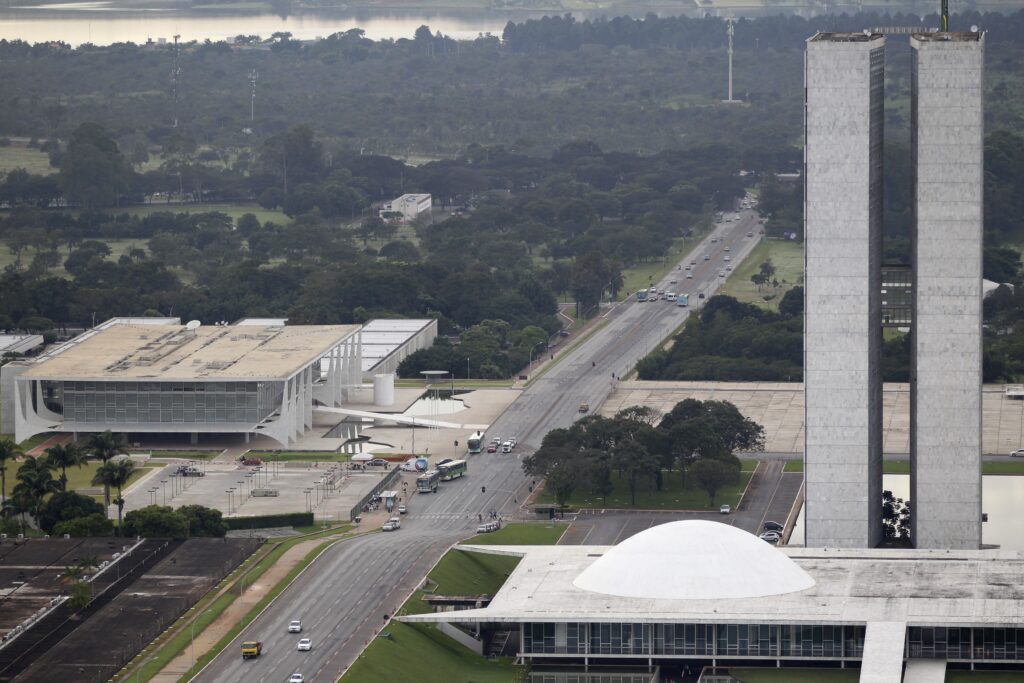 Governo anuncia liberação de R$ 5,7 bilhões em gastos no orçamento de 2026