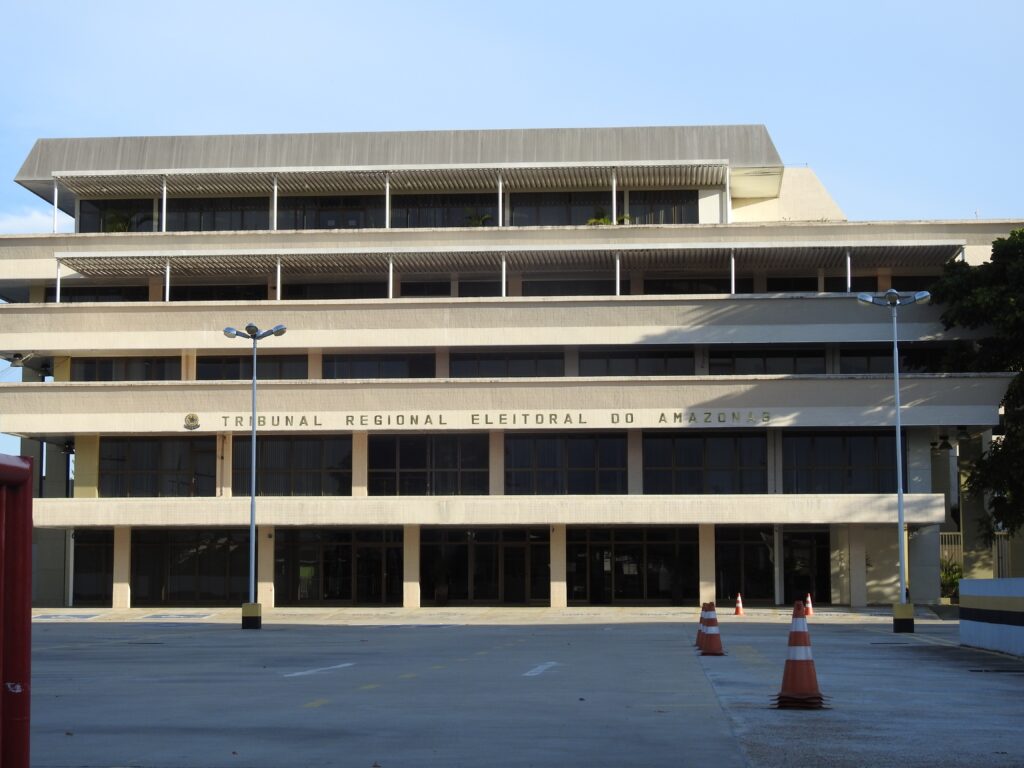 Cassação de vereadores no AM: TRE mantém punição por fraude de cota