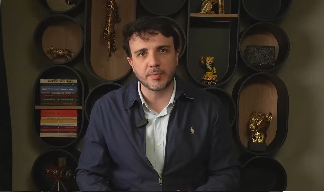 Renan Santos: plano propõe fim do Bolsa Família e guerra ao crime