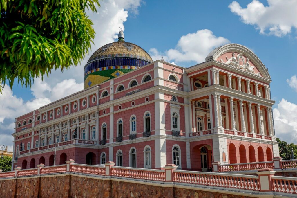 Patrimônio da Unesco: Teatro Amazonas pode ampliar turismo no AM