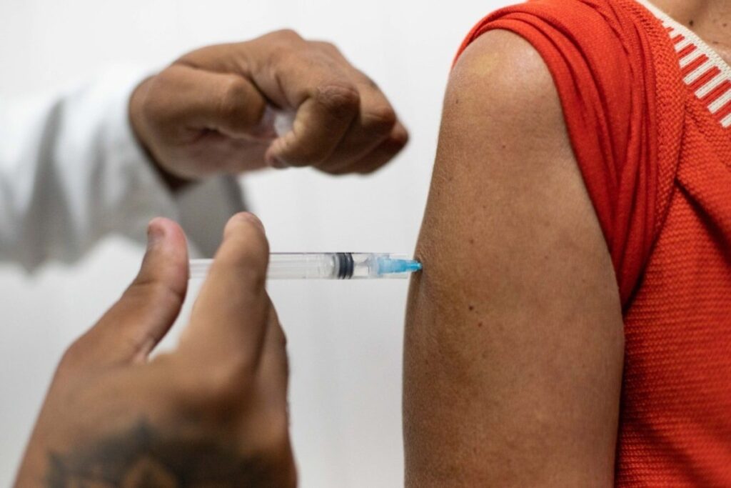 Mais de 800 pessoas já receberam doses da Influenza em Macapá
