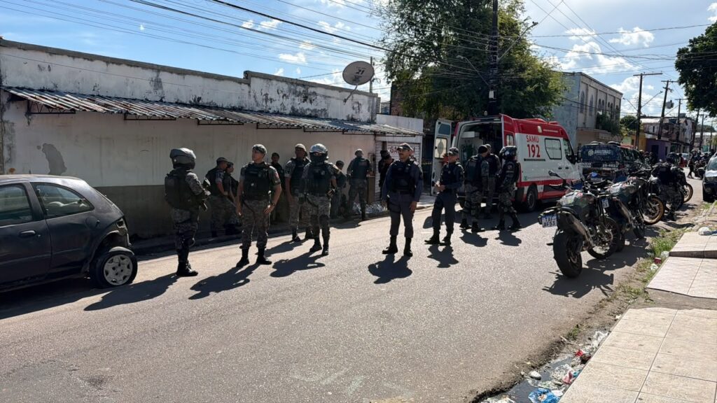 Homem é baleado por PMs após apontar arma de brinquedo em Manaus